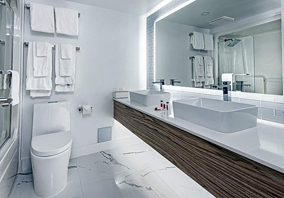 Strata Hotel
