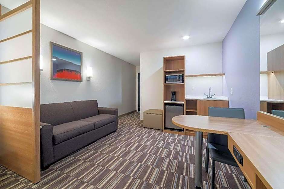 Microtel Inn & Suites By Wyndham Moorhead Fargo Area