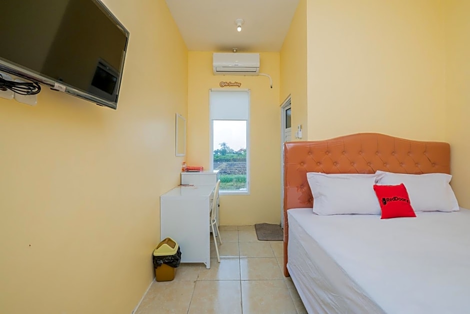 RedDoorz Syariah near RSUD Dr Iskak Tulungagung