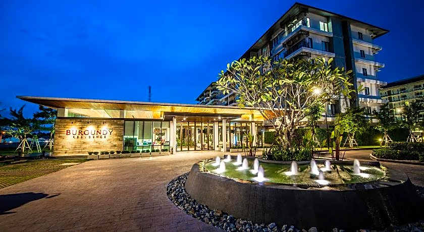 Burgundy Residence 304