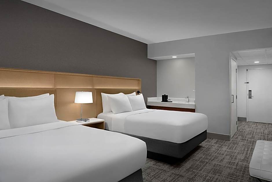 Radisson Hotel Cedar Rapids
