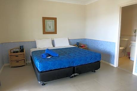 Queen Room with Ocean View