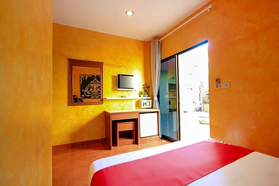 Ban Elephant Blanc Apartment