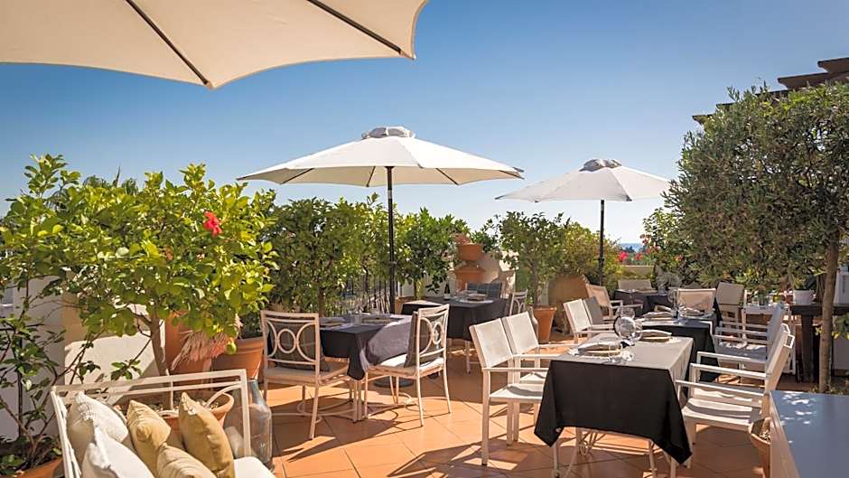 Molo Luxury Suites Puerto Banus