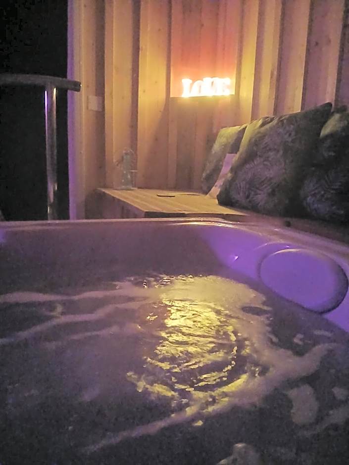 Love-Room Spa de la TRUFFIERE