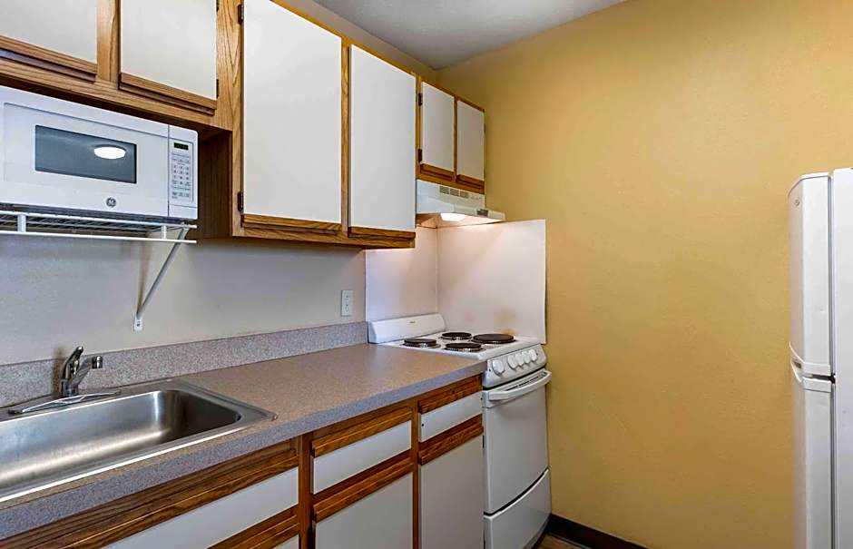 Studio 6 - St Louis, MO - Westport-Craig Road