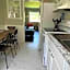 Modern & Cozy 2 bedroom home near downtown Shawnee