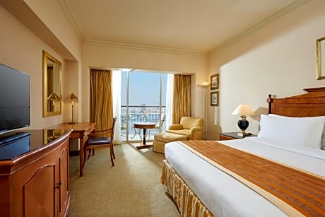 Grand Club Room with Nile View