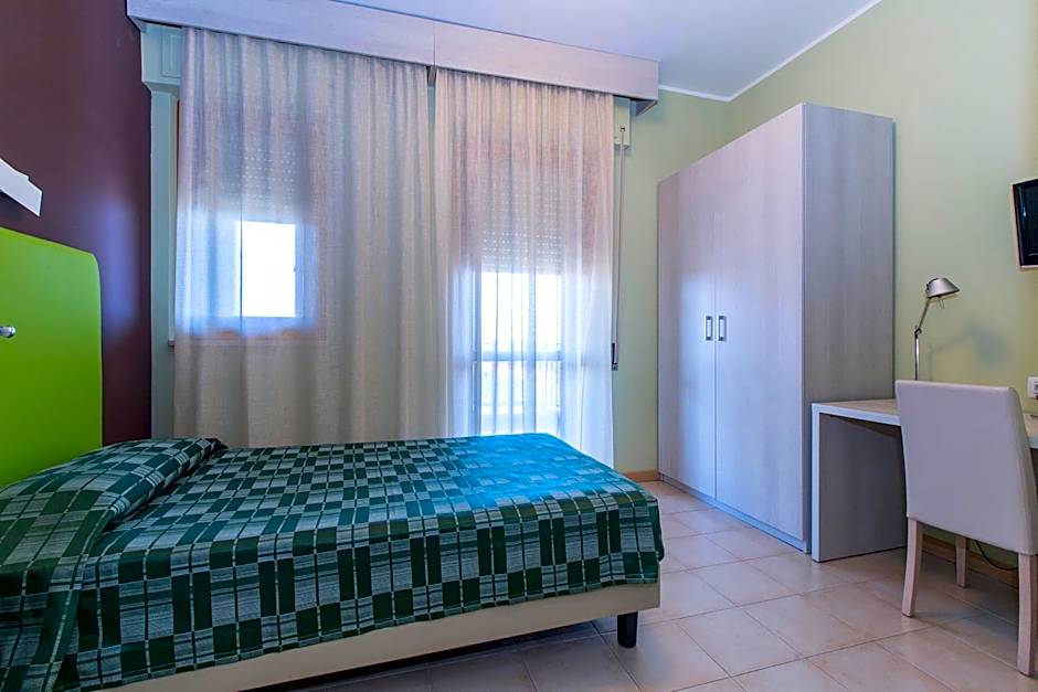 Hotel Residence Ulivi E Palme