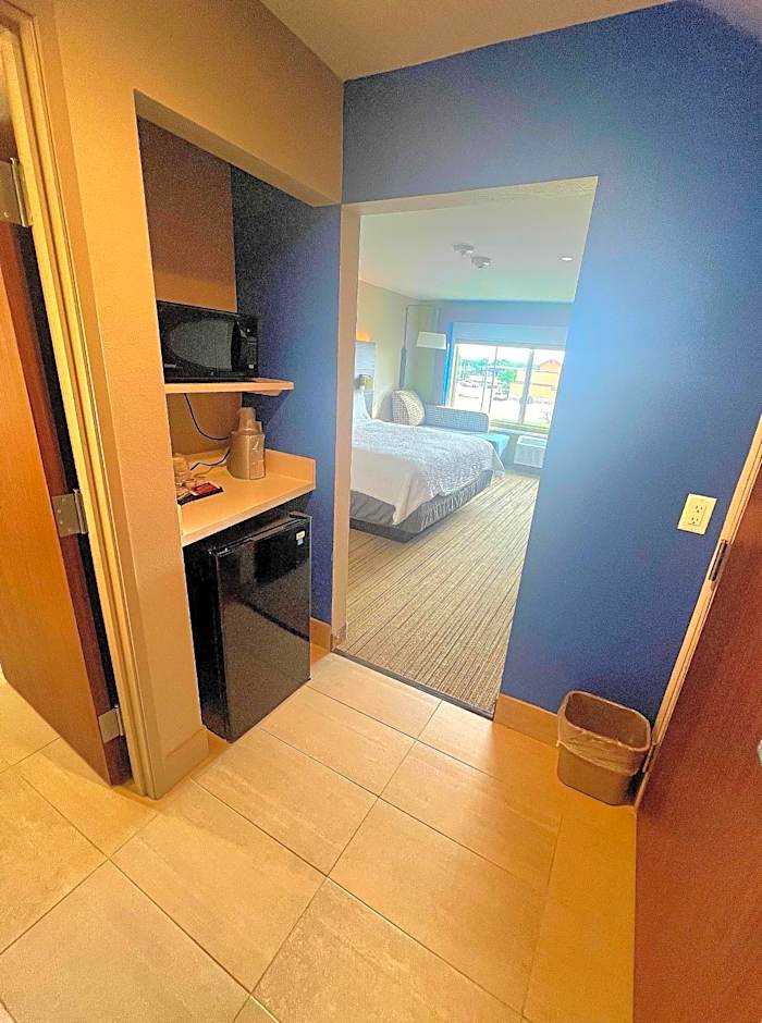Holiday Inn Express And Suites Forney By IHG