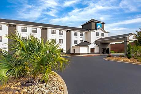 Days Inn by Wyndham McDonough