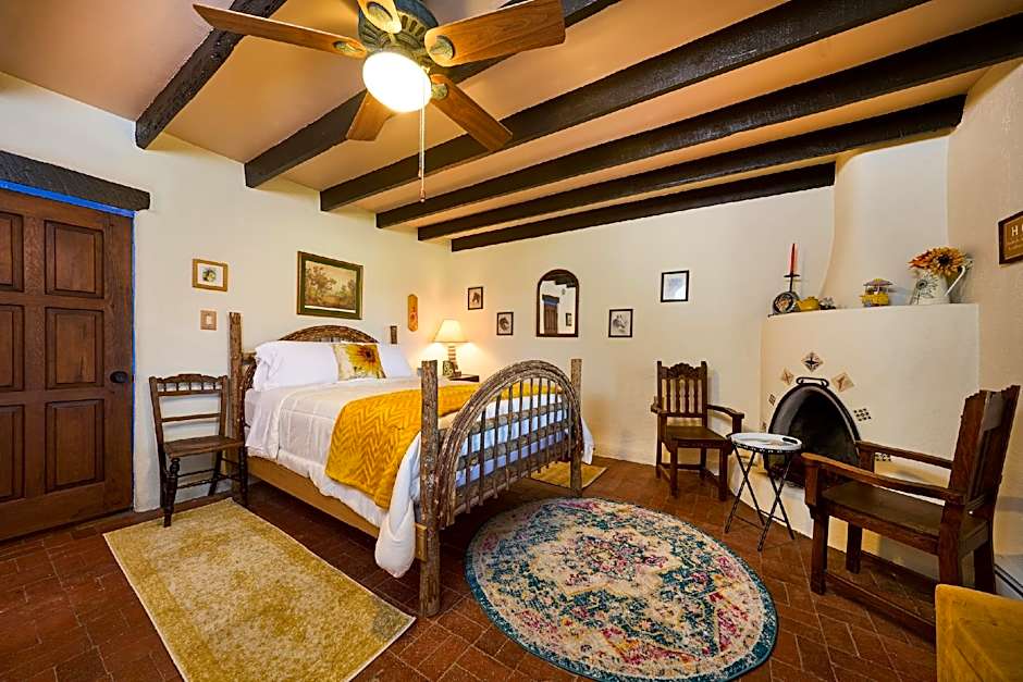 Loba Luna Bed & Breakfast