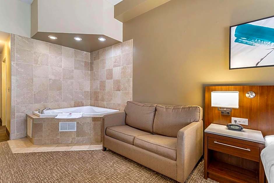 Comfort Suites East