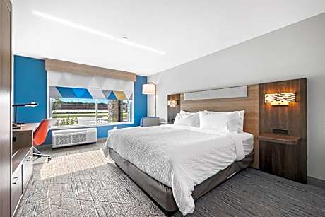 Standard King Room - Communications Accessible