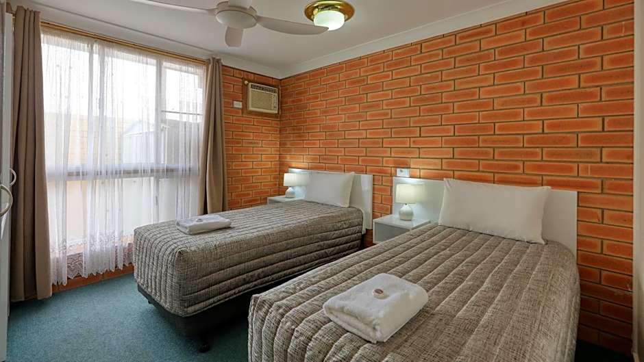 Gunsynd Motor Inn