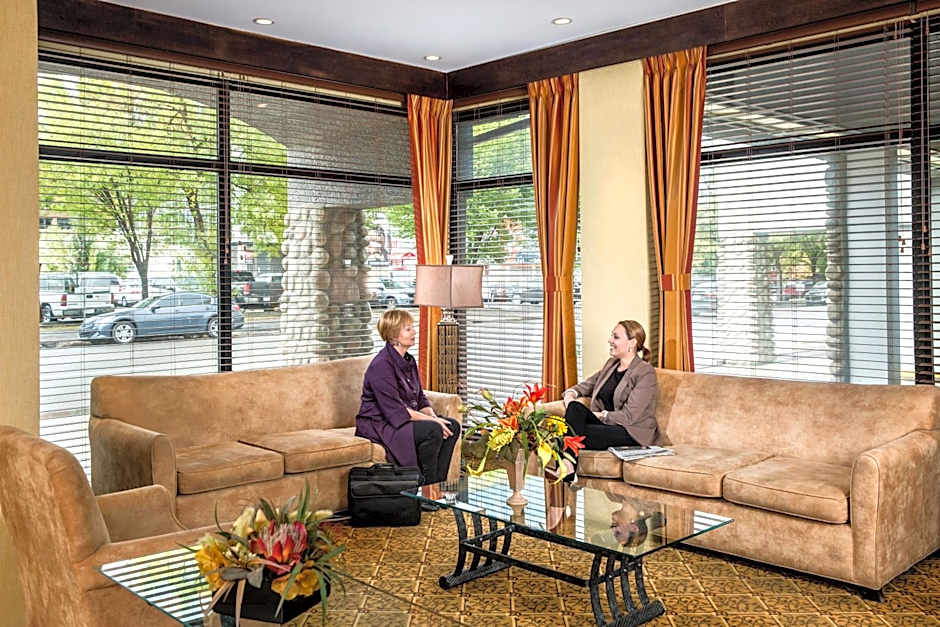 Days Inn by Wyndham Edmonton Downtown