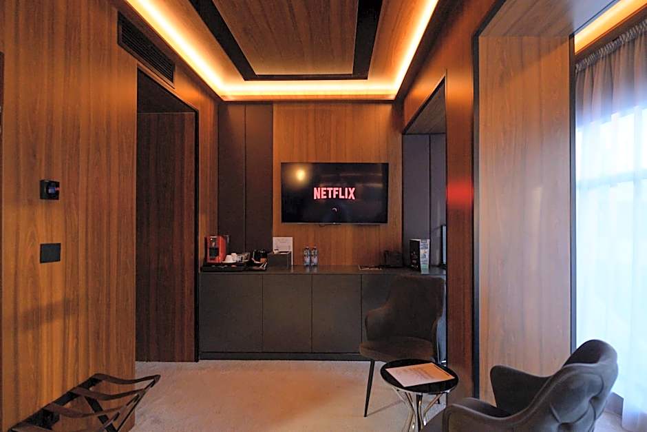 Hotel Macedonia Square