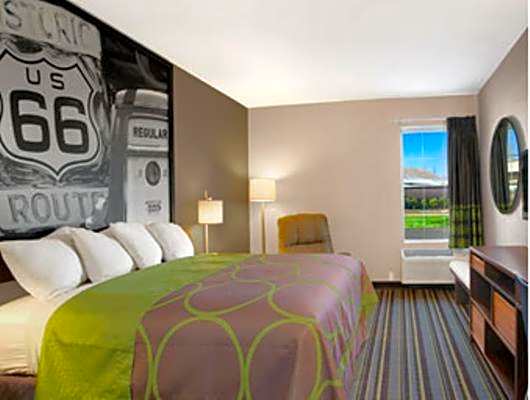 Super 8 by Wyndham Stafford/Springfield Area