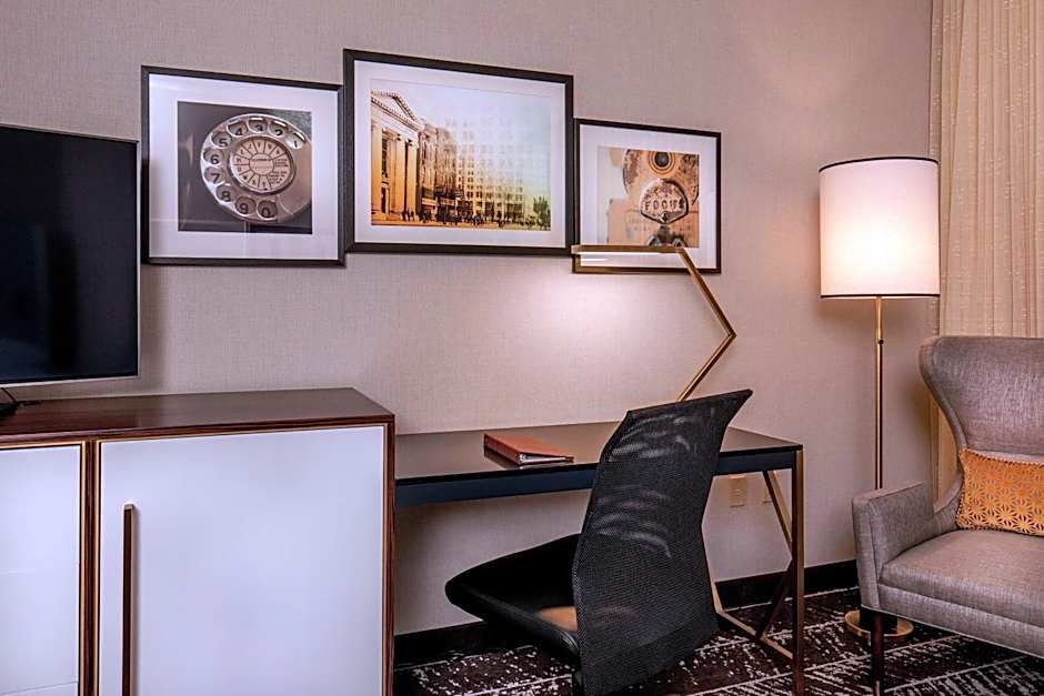 DoubleTree By Hilton Youngstown Downtown