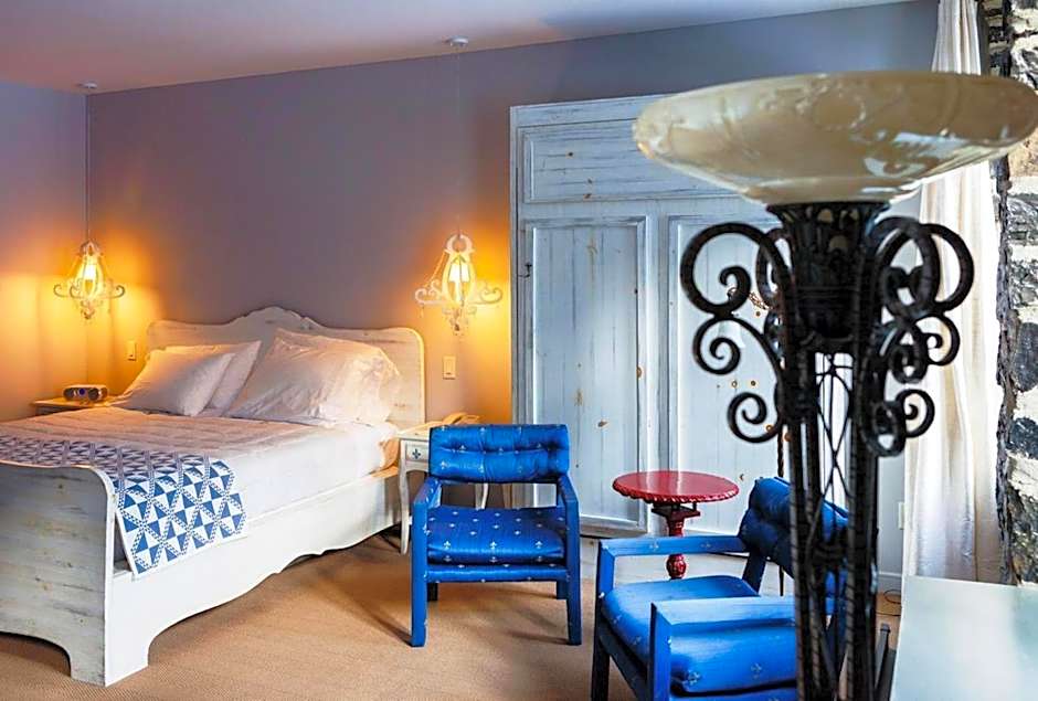 Auberge Place d'Armes - Par Aneyro