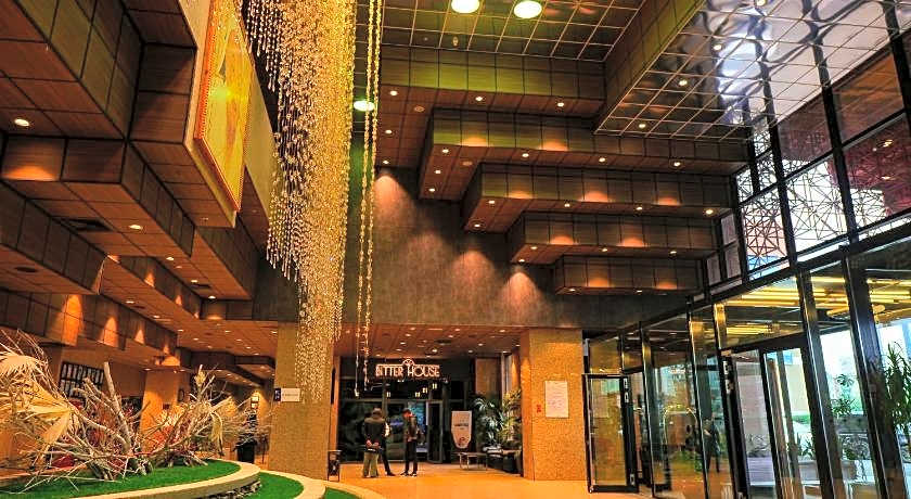 Chinggis Khaan Hotel
