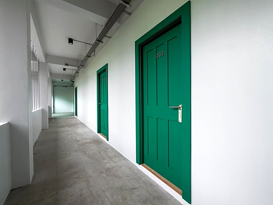 Moonlight Cafe and Hotel