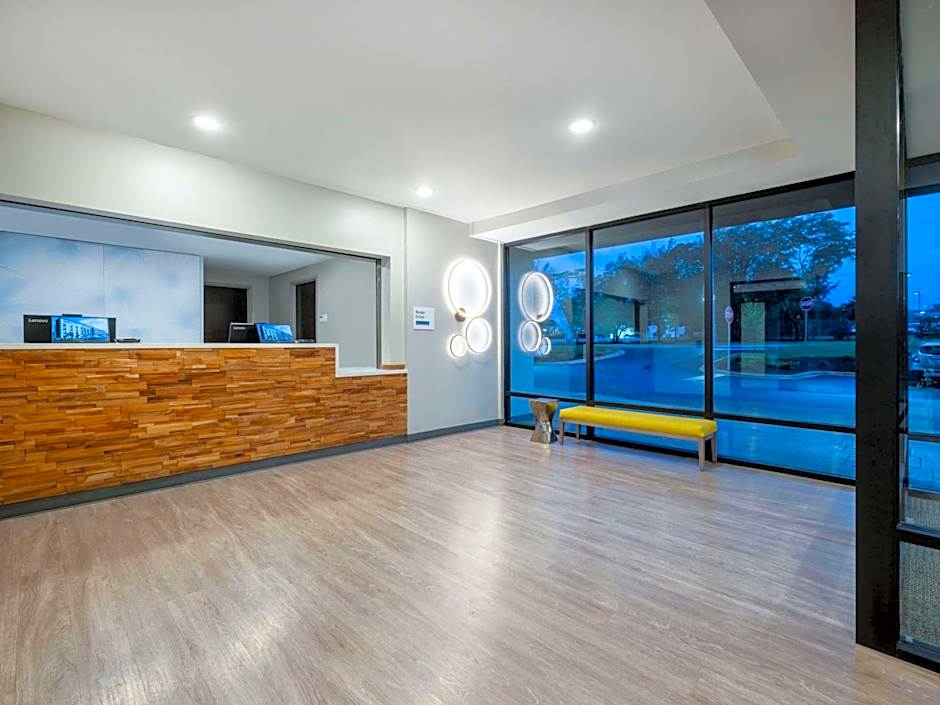 ECHO Suites Extended Stay by Wyndham Spartanburg