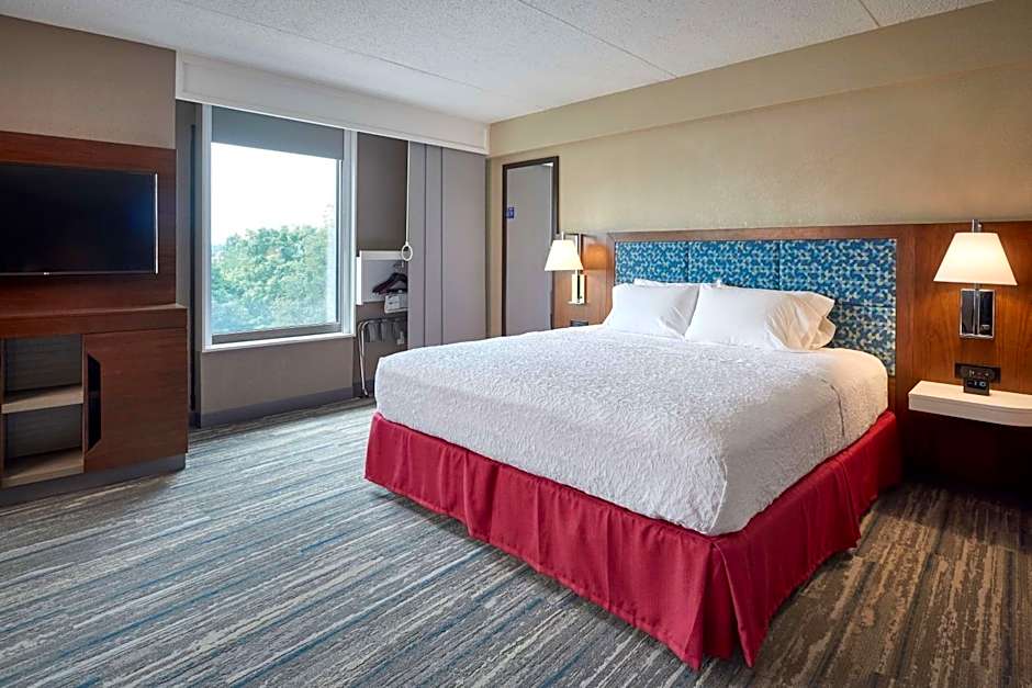 Hampton Inn By Hilton Harrisburg-West