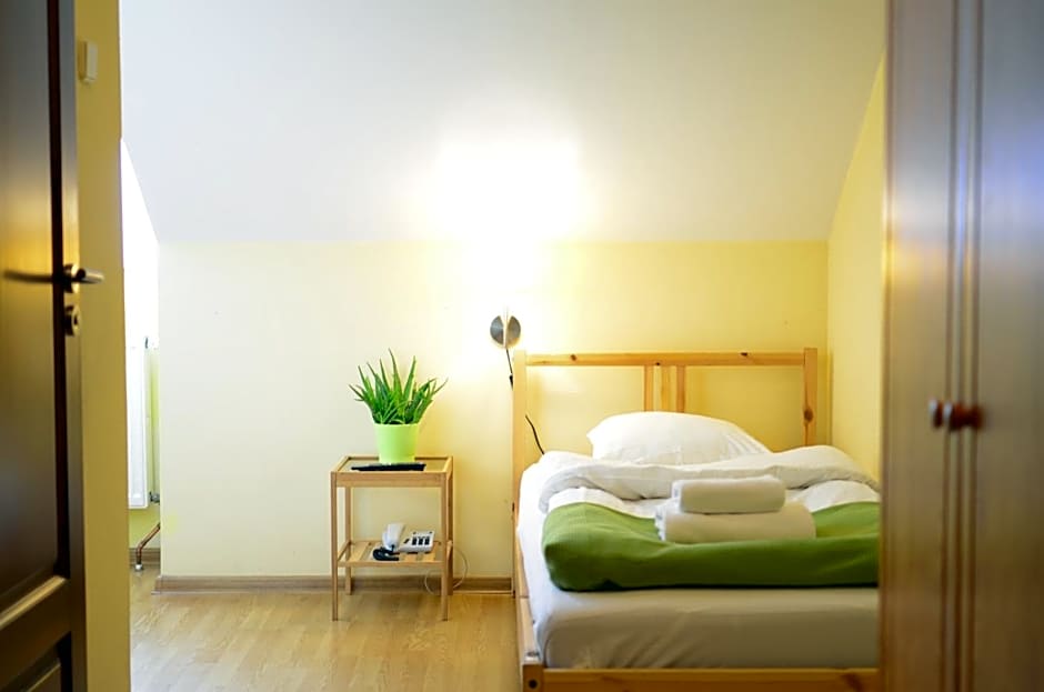 WenderEDU Business Center