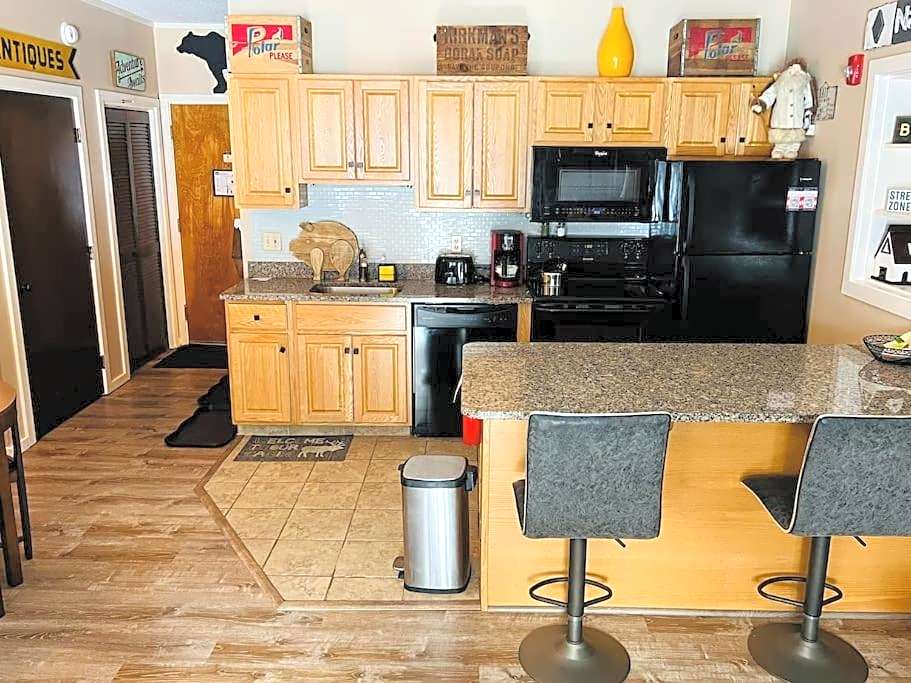 Attitash Mountain Village Studio - Slope View - Ski - Storyland