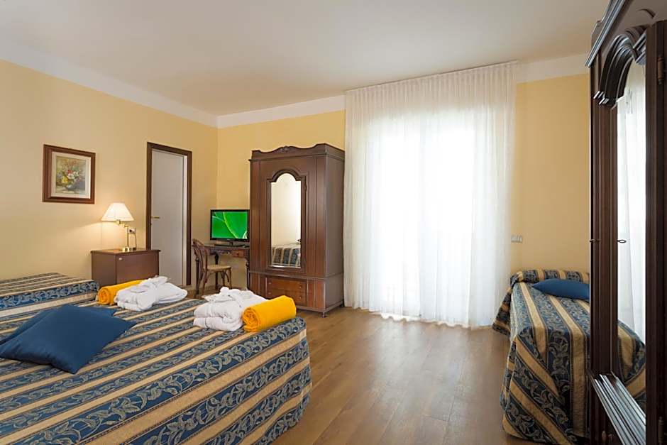 Hotel Milano Helvetia - in centro con piscina