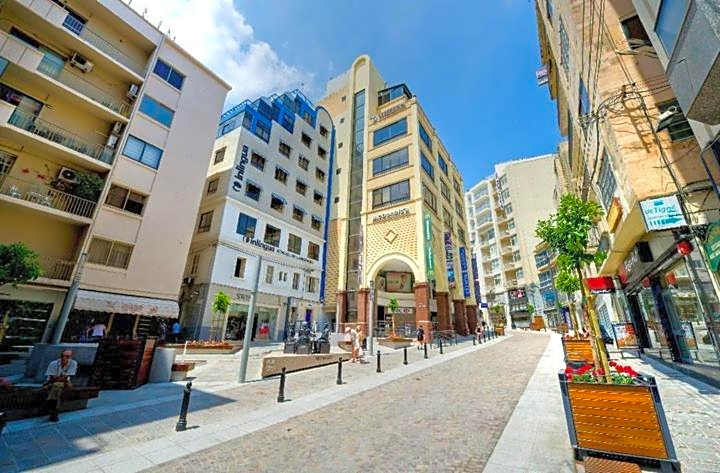 Sliema Tigne Suites