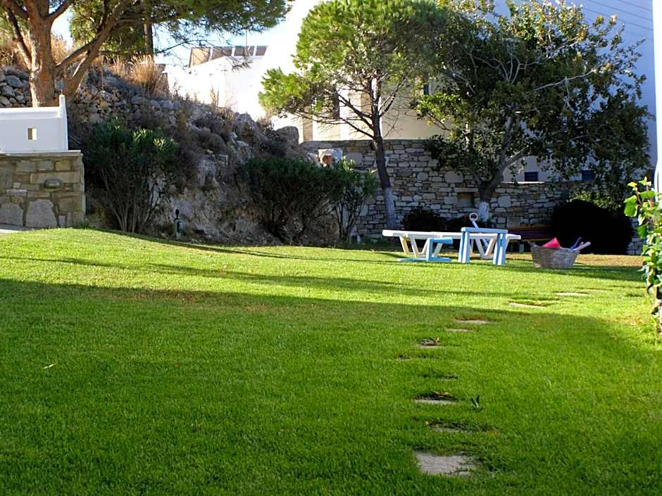 Elena Studios & Apartments