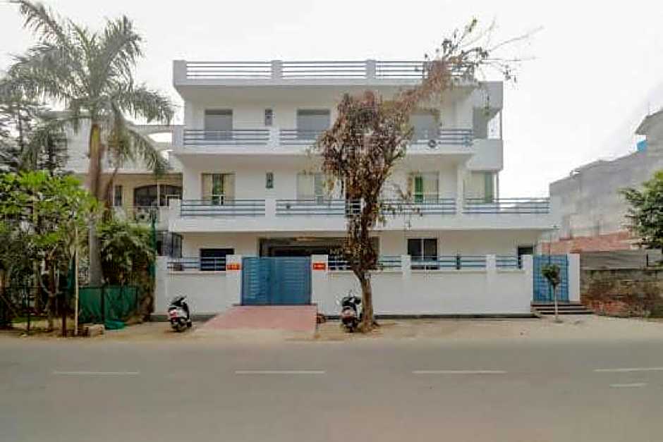 Hotel Soho by OYO Rooms – Noida, DC