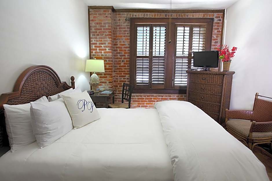 Photo 1 of 5 of Standard 1 Queen Bed