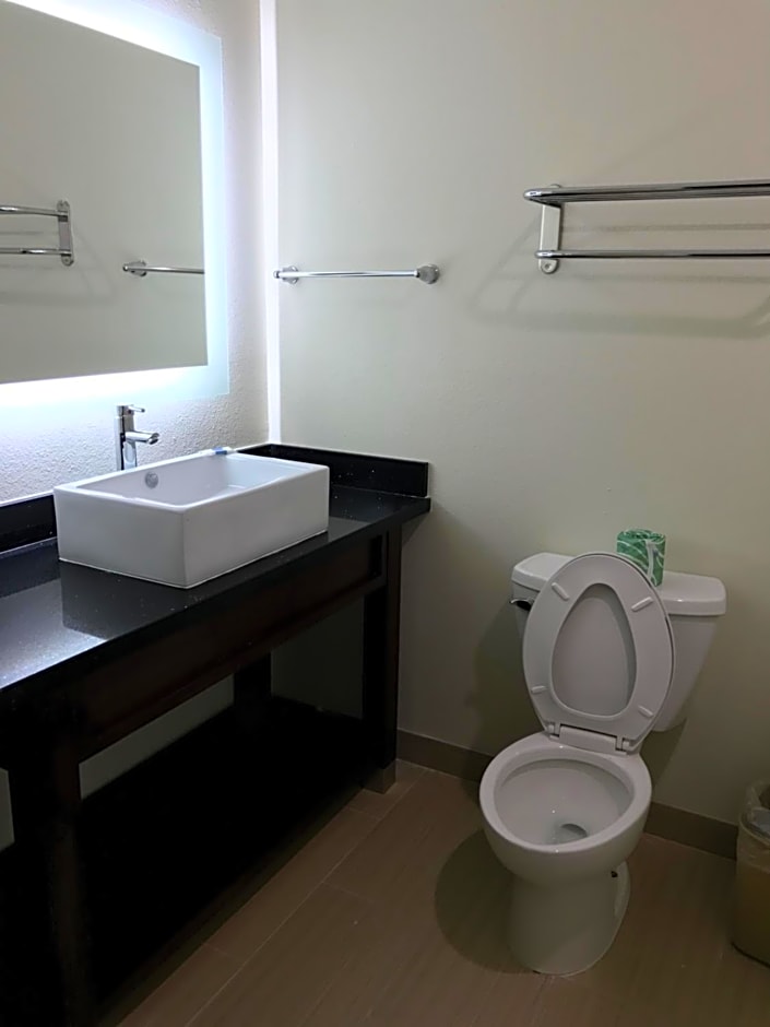 Americas Best Value Inn & Suites Spring Houston N