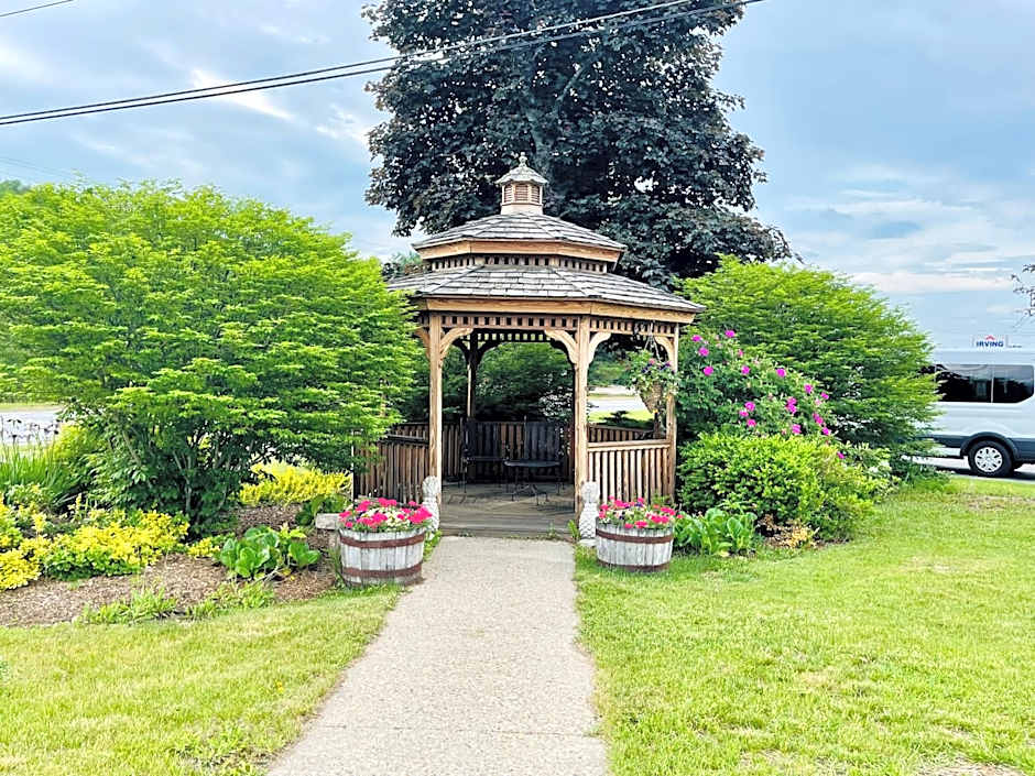 Quality Inn & Suites Lincoln I-93