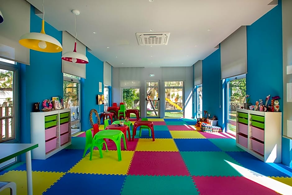 Malama Beach Holiday Village