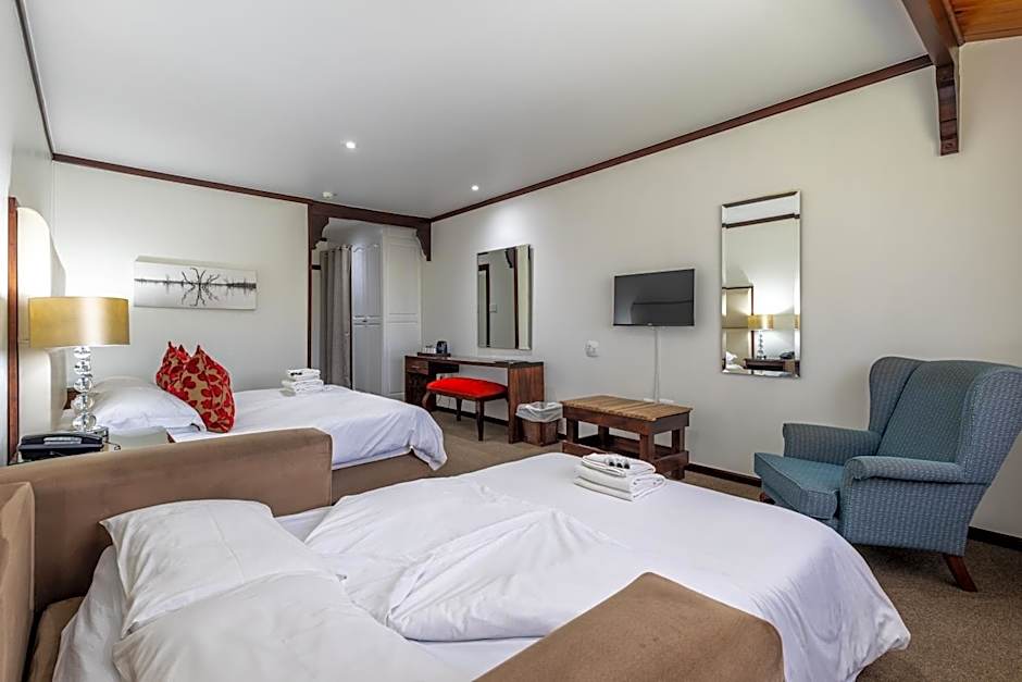 Knysna Log-Inn Hotel