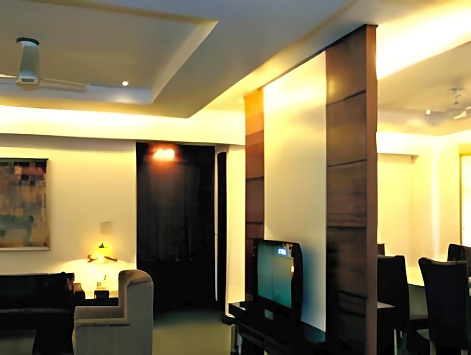 Treehouse Hotel Club & Spa, Bhiwadi