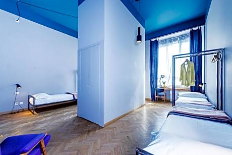 Bed in 4-Bed Mixed Dormitory Room