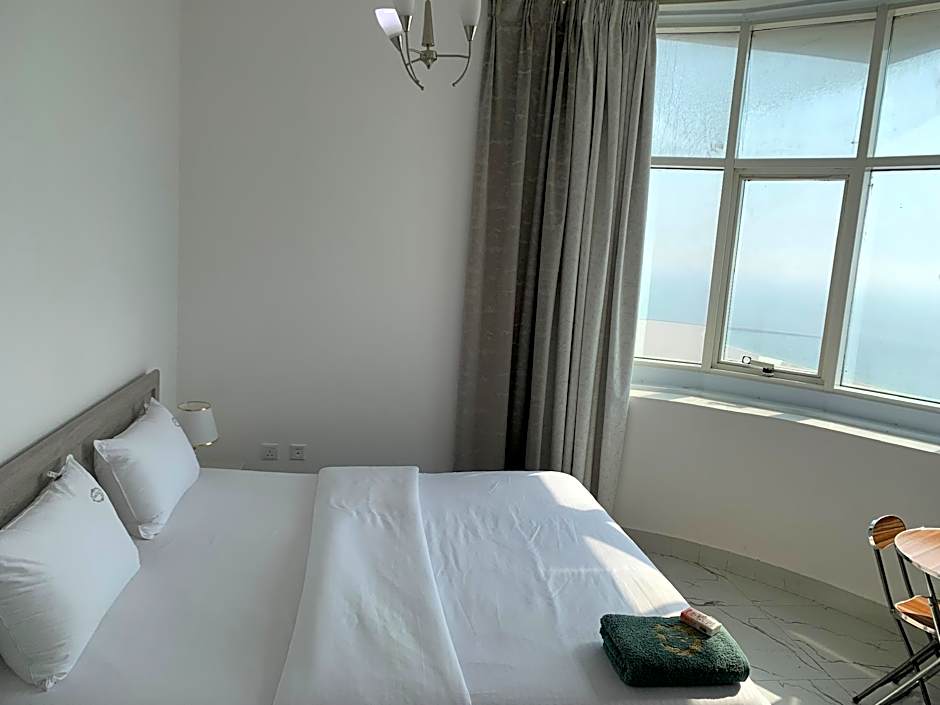 Photo 1 of 11 of Standard, Sea View