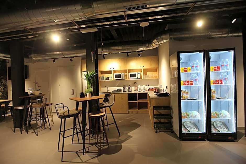 VTZ The Botanic Hostel