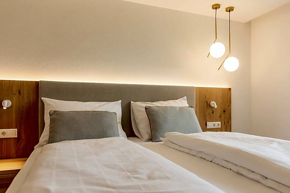 Laurena Aparthotel near Brixen