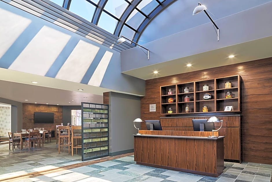 Four Points by Sheraton Salt Lake City Airport
