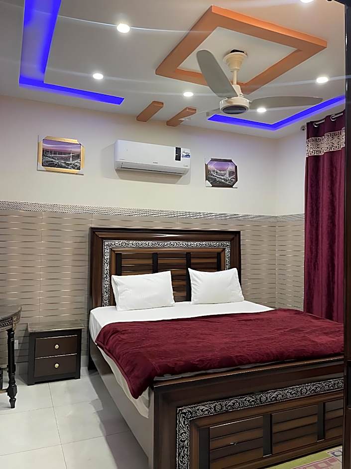 Makkah Tower Hotel – Lahore, WI