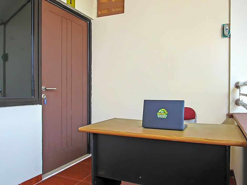 OYO 92437 Wahidin Guesthouse