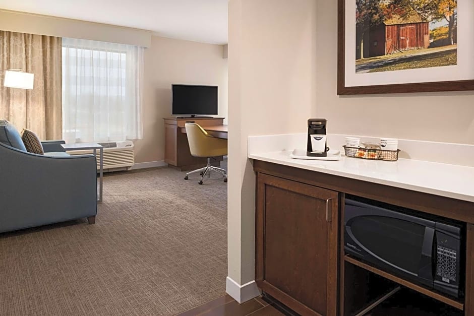 Hampton Inn By Hilton Lincoln Airport