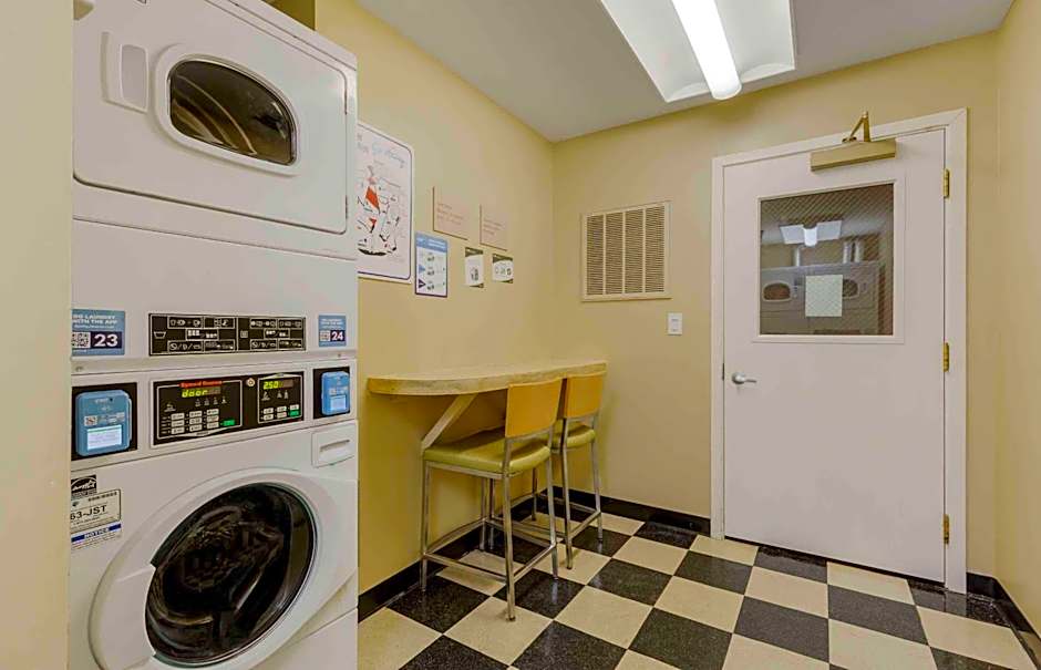 Extended Stay America Suites - Chantilly - Dulles