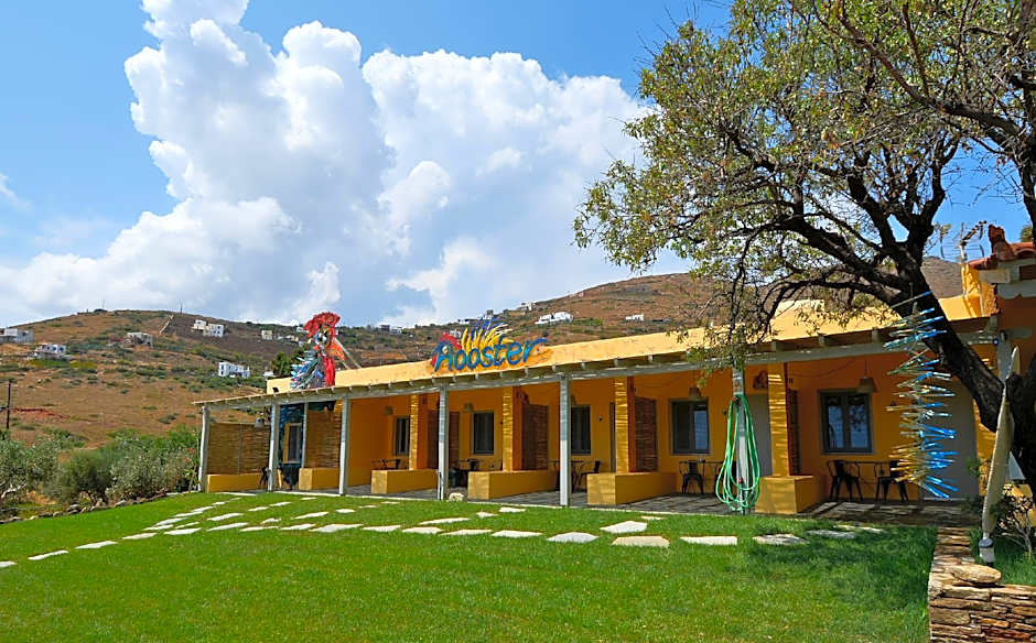 Rooster Guesthouse Rooms